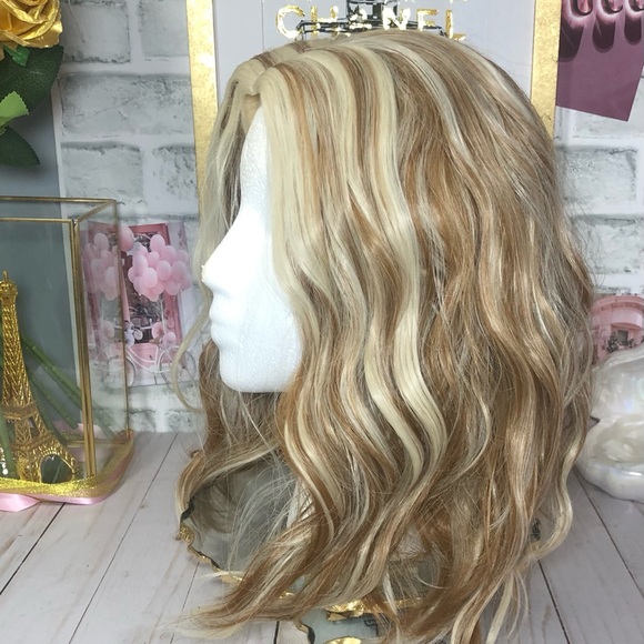 Honey & Light Blonde Mixed Gradient  14” Wavy Bob Synthetic Wig - Heat Resistant - Picture 10 of 16